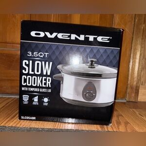 Ovente Silver Slow Cooker with Cool Touch Handles